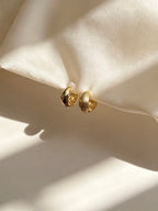 Dual-Wear Ribbed Huggie Hoop Earrings